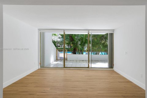 Copropriété à vendre à Key Biscayne, Floride: 1 chambre, 83.15 m2 № 2360240 - photo 17