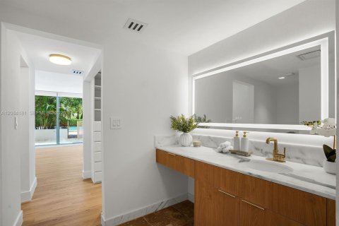 Copropriété à vendre à Key Biscayne, Floride: 1 chambre, 83.15 m2 № 2360240 - photo 28