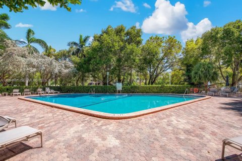 Copropriété à vendre à Key Biscayne, Floride: 1 chambre, 83.15 m2 № 2360240 - photo 2