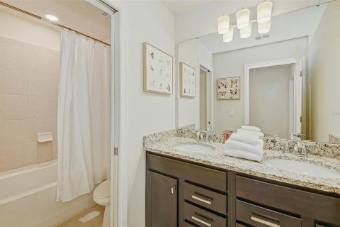 House in Davenport, Florida 6 bedrooms, 305.28 sq.m. № 1314438 - photo 22