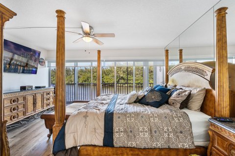 Купить кондоминиум в Дирфилд-Бич, Флорида 5 комнат, 114.08м2, № 2085623 - фото 13
