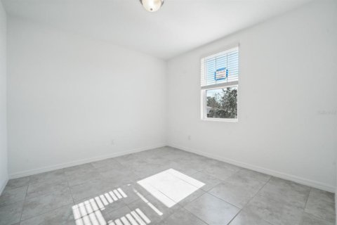 House in Leesburg, Florida 3 bedrooms, 157.47 sq.m. № 1778549 - photo 7