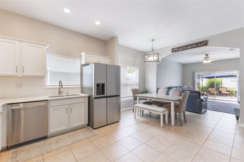 House in Sanford, Florida 4 bedrooms, 181.62 sq.m. № 1718852 - photo 6
