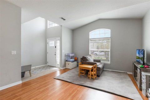 House in Sanford, Florida 4 bedrooms, 181.62 sq.m. № 1718852 - photo 4