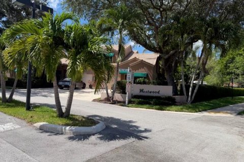 Adosado en venta en Coral Springs, Florida, 2 dormitorios, 111.48 m2 № 2077824 - foto 10