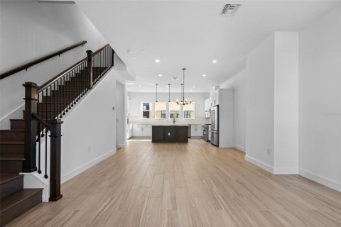 Adosado en alquiler en Orlando, Florida, 3 dormitorios, 168.62 m2 № 1903249 - foto 13
