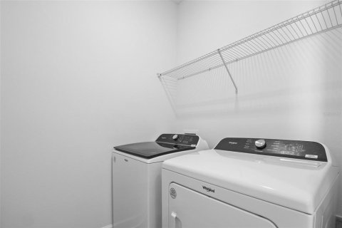 Adosado en alquiler en Orlando, Florida, 3 dormitorios, 168.62 m2 № 1903249 - foto 20