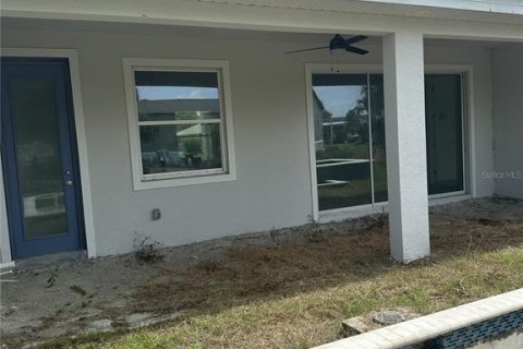 House in Englewood, Florida 3 bedrooms, 189.71 sq.m. № 2208604 - photo 15