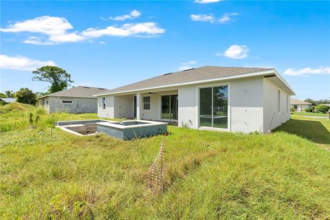 House in Englewood, Florida 3 bedrooms, 189.71 sq.m. № 2208604 - photo 27