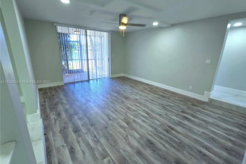 Copropriété à louer à Lauderhill, Floride: 3 chambres № 1814746 - photo 7
