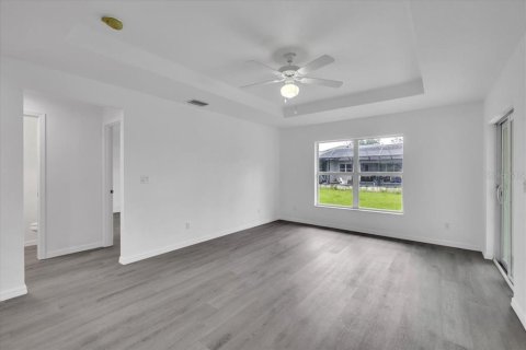House in Punta Gorda, Florida 2 bedrooms, 89.37 sq.m. № 1911388 - photo 8
