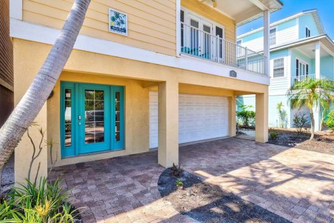 Casa en venta en Holmes Beach, Florida, 4 dormitorios, 189.52 m2 № 1784612 - foto 6