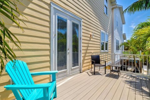 Casa en venta en Holmes Beach, Florida, 4 dormitorios, 189.52 m2 № 1784612 - foto 21