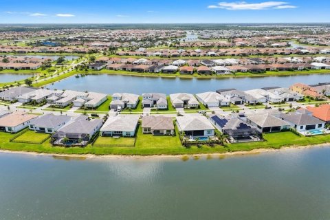 Villa ou maison à vendre à Port St. Lucie, Floride: 3 chambres, 267.19 m2 № 2087980 - photo 3