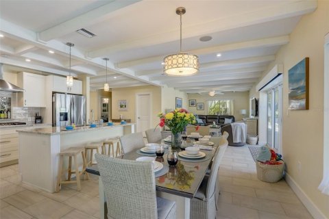 House in Sarasota, Florida 4 bedrooms, 238.94 sq.m. № 1797833 - photo 18