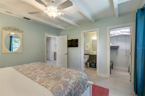 House in Sarasota, Florida 4 bedrooms, 238.94 sq.m. № 1797833 - photo 28