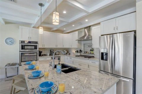House in Sarasota, Florida 4 bedrooms, 238.94 sq.m. № 1797833 - photo 11