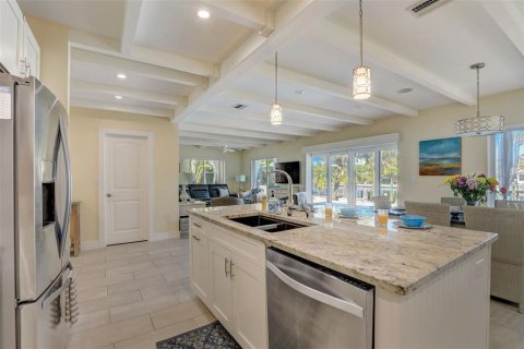 House in Sarasota, Florida 4 bedrooms, 238.94 sq.m. № 1797833 - photo 15