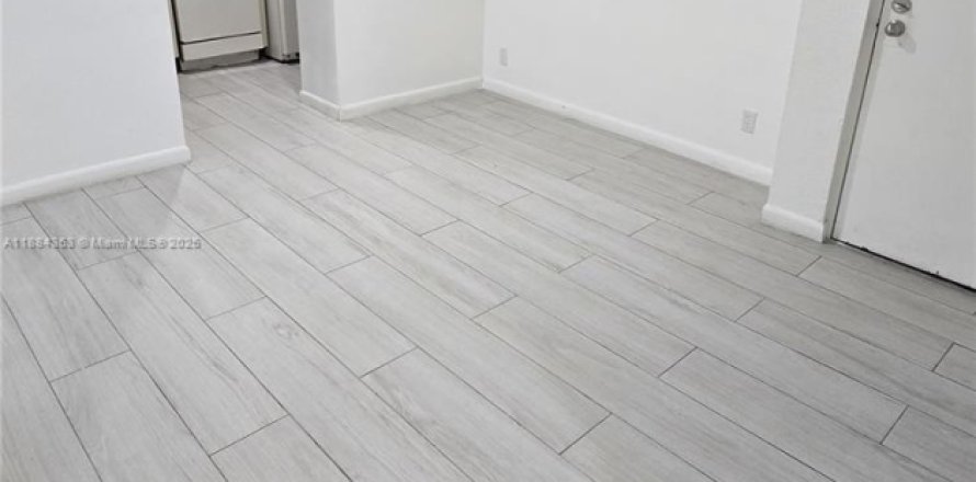 Apartamento en Cutler Bay, Florida 2 dormitorios, 20773 m2 № 1931023