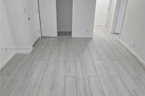 Apartamento en alquiler en Cutler Bay, Florida, 2 dormitorios, 20773.04 m2 № 1931023 - foto 6