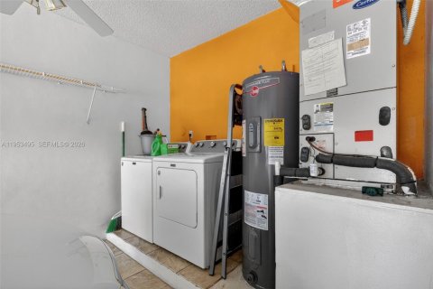 House in Tamarac, Florida 2 bedrooms, 105.72 sq.m. № 2008913 - photo 28