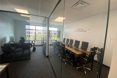Propiedad comercial en alquiler en Orlando, Florida, 93.46 m2 № 1634960 - foto 2