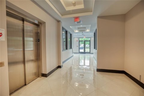 Propiedad comercial en alquiler en Orlando, Florida, 93.46 m2 № 1634960 - foto 13