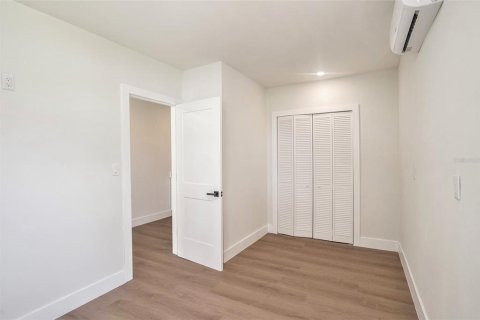 Villa ou maison à vendre à Dover, Floride: 4 chambres, 186.73 m2 № 1770182 - photo 30