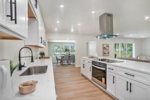 Villa ou maison à vendre à Dover, Floride: 4 chambres, 186.73 m2 № 1770182 - photo 22