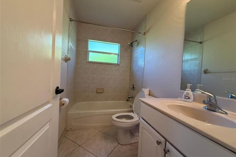 Villa ou maison à louer à Port Charlotte, Floride: 3 chambres, 163.14 m2 № 1908921 - photo 13