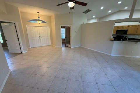 Villa ou maison à louer à Port Charlotte, Floride: 3 chambres, 163.14 m2 № 1908921 - photo 2