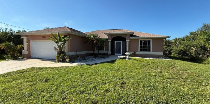 Casa en Port Charlotte, Florida 3 dormitorios, 163.14 m2 № 1908921