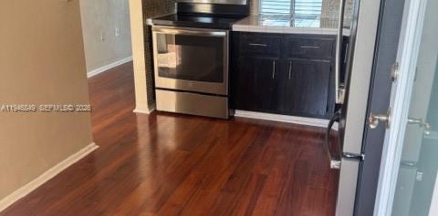 Condo in Miami, Florida, 1 bedroom  № 2003615