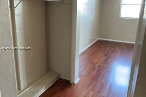 Condo in Miami, Florida, 1 bedroom  № 2003615 - photo 10