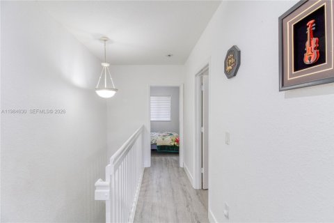 Townhouse in Miramar, Florida 3 bedrooms, 139.54 sq.m. № 2049629 - photo 26