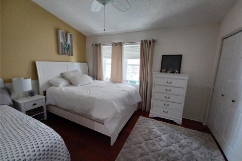 Adosado en venta en Redington Shores, Florida, 2 dormitorios, 114.92 m2 № 1908533 - foto 26