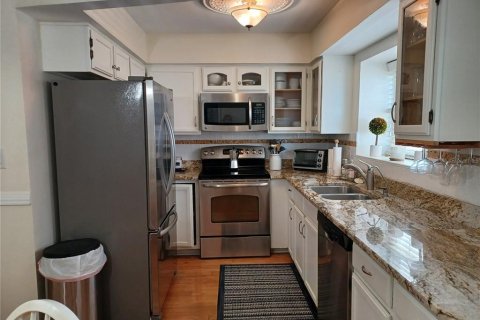 Adosado en venta en Redington Shores, Florida, 2 dormitorios, 114.92 m2 № 1908533 - foto 12