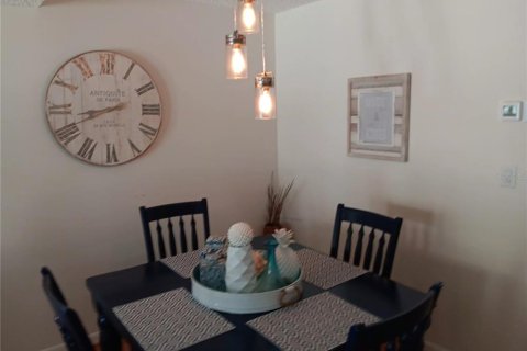 Adosado en venta en Redington Shores, Florida, 2 dormitorios, 114.92 m2 № 1908533 - foto 7