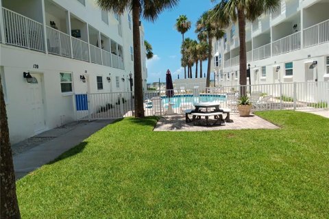 Adosado en venta en Redington Shores, Florida, 2 dormitorios, 114.92 m2 № 1908533 - foto 30