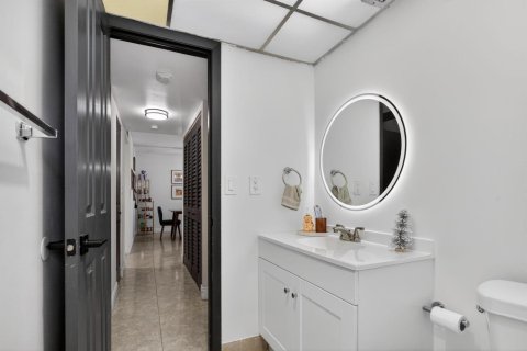 Condo in Tamarac, Florida, 2 bedrooms № 2252603 - photo 24