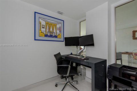 Condominio en alquiler en Sunny Isles Beach, Florida, 2 dormitorios, 141.68 m2 № 1979340 - foto 26