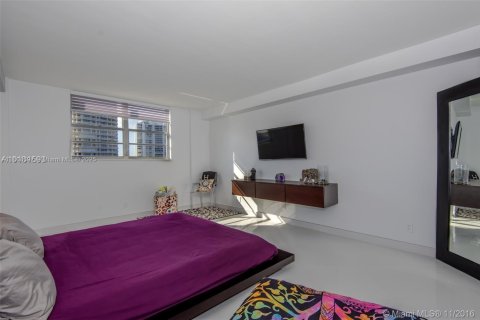Condominio en alquiler en Sunny Isles Beach, Florida, 2 dormitorios, 141.68 m2 № 1979340 - foto 21