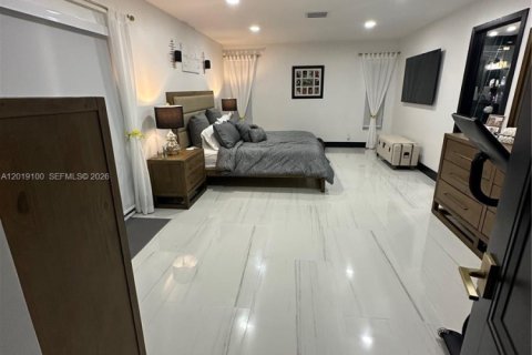 Villa ou maison à vendre à Davie, Floride: 4 chambres, 252.14 m2 № 2084936 - photo 14