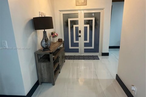Villa ou maison à vendre à Davie, Floride: 4 chambres, 252.14 m2 № 2084936 - photo 6
