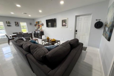 Villa ou maison à vendre à Davie, Floride: 4 chambres, 252.14 m2 № 2084936 - photo 27