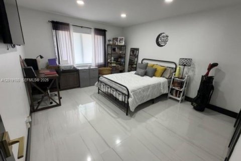 Villa ou maison à vendre à Davie, Floride: 4 chambres, 252.14 m2 № 2084936 - photo 19