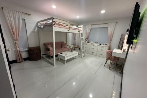 Villa ou maison à vendre à Davie, Floride: 4 chambres, 252.14 m2 № 2084936 - photo 18