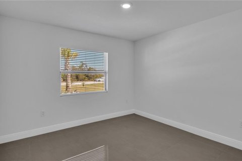 Villa ou maison à louer à Indian lake estates, Floride: 3 chambres, 161.28 m2 № 2409912 - photo 24