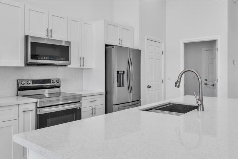 Villa ou maison à louer à Indian lake estates, Floride: 3 chambres, 161.28 m2 № 2409912 - photo 11