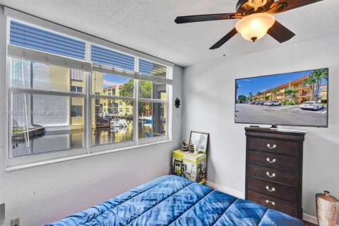 Copropriété à vendre à Pompano Beach, Floride: 2 chambres, 99.41 m2 № 2000269 - photo 14